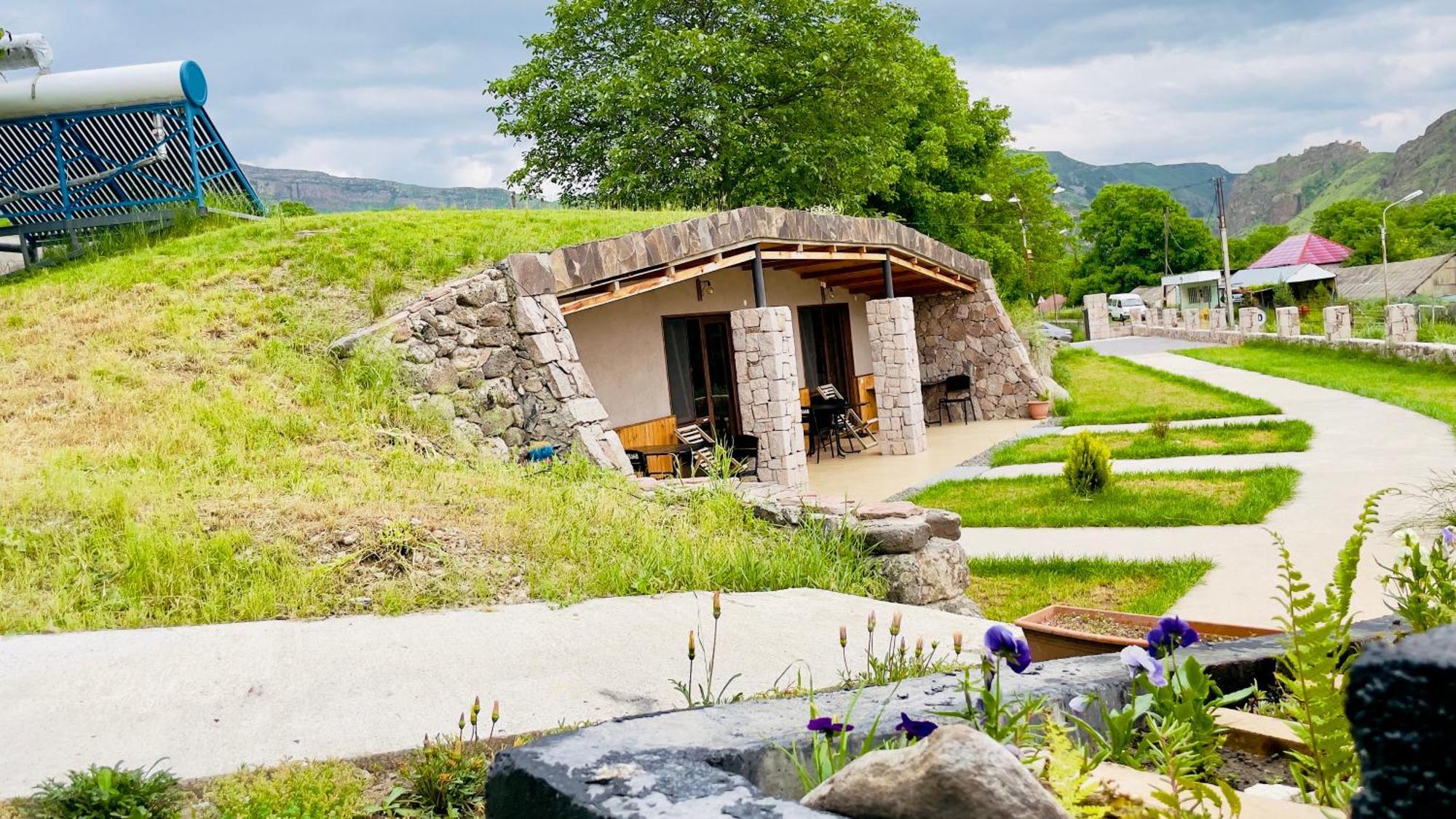 Hotel Hobbiton Near Vardzia Caves T'mogvi Dış mekan fotoğraf